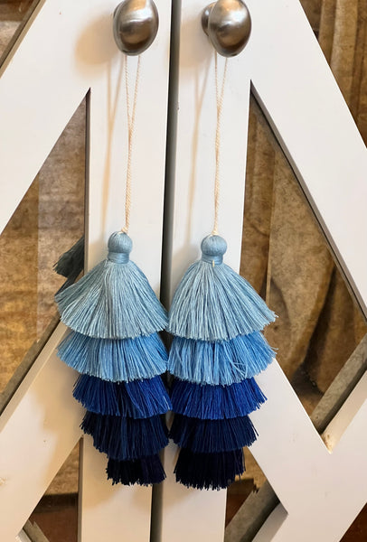 Multicolored tassels