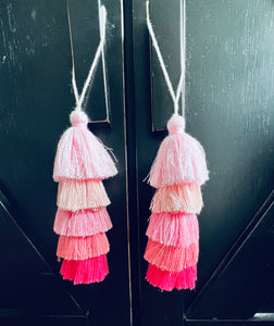 Multicolored tassels
